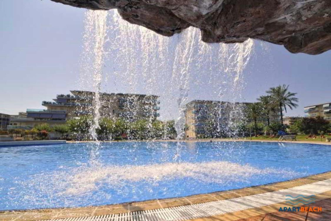 Apartbeach Los Juncos Residencial Piscinas Y Petanca Ла-Пинеда Экстерьер фото