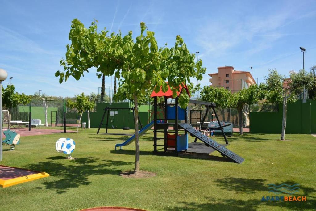 Apartbeach Los Juncos Residencial Piscinas Y Petanca Ла-Пинеда Экстерьер фото