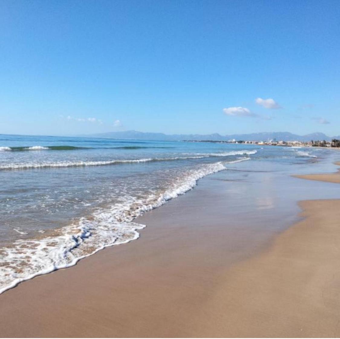 Apartbeach Los Juncos Residencial Piscinas Y Petanca Ла-Пинеда Экстерьер фото